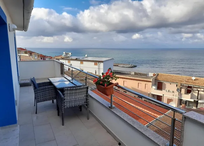 Lo Sguardo Del Mare *